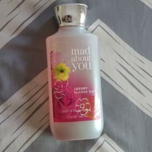 BATH AND BODY WORKS bubble bath